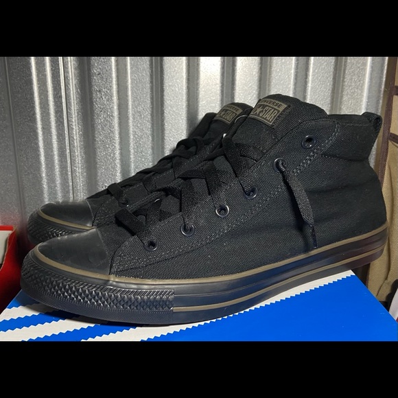 Converse Chuck Taylor Mid Black Size 12 NEW